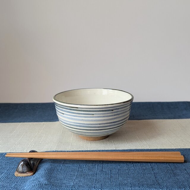 ブルーラインのご飯茶碗　【手仕事　民藝　和　陶器　窯元】