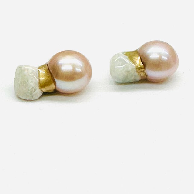 【金継ぎジュエリー】白パール × 翡翠（白）　-Momo-