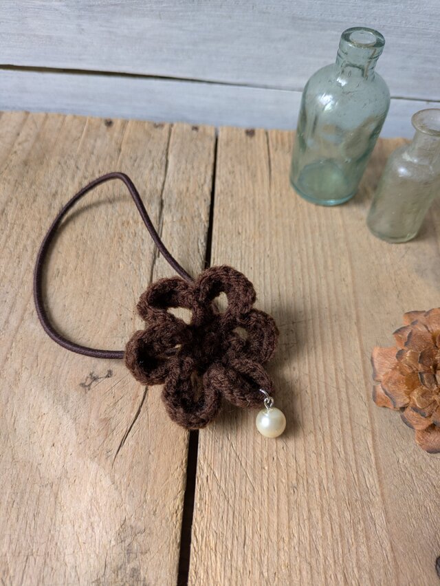 シンプルフラワービーズヘアゴム