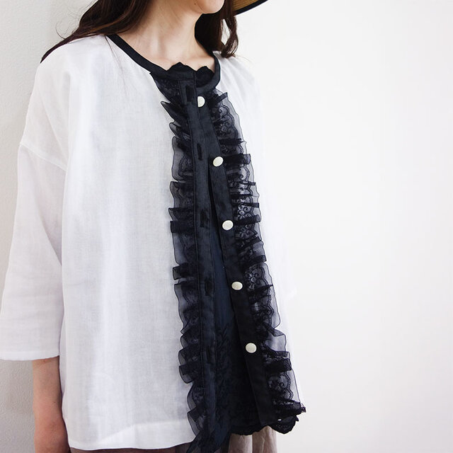 [予約販売] Coco noir・ブラックレースのダブルガーゼ羽織りブラウス