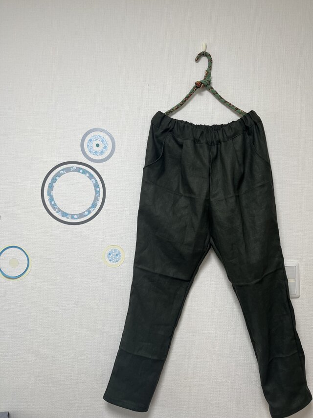 着心地のよい日常服　定番テーパード　リネン　グリーン