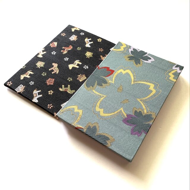 ◯限定　間桐桜　イメージ 蒔絵　御朱印帳 カードキャプターさくら』連載25周年記念 桐生織御朱印帳