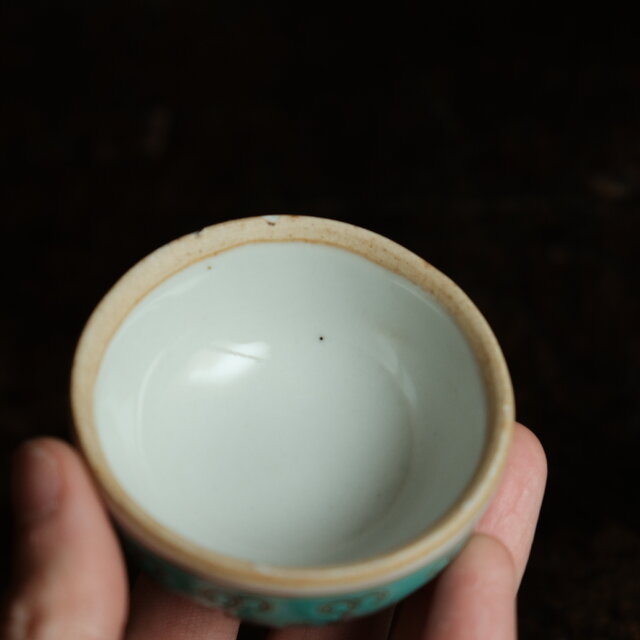 チャイナレトロで可愛い◇花唐草と漢字と蝙蝠。中国景徳鎮 色絵蓋付茶