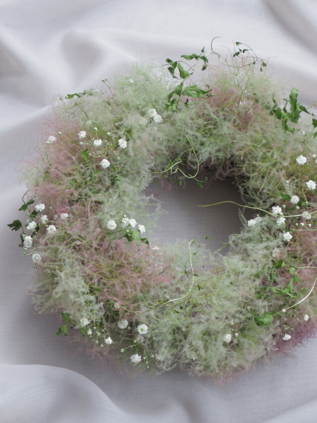 ふんわりスモークツリーリース26cm | iichi 日々の暮らしを心地よく