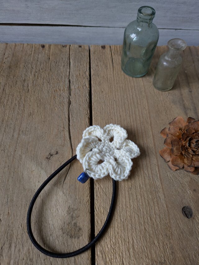 シンプルフラワービーズヘアゴム