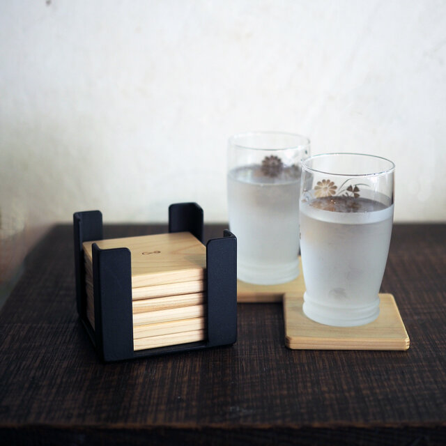 【8枚セット】ヒノキ×アイアンのコースターセット｜岡山県産天然木×鉄製ホルダー付き｜おしゃれな木製コースター ギフトにも