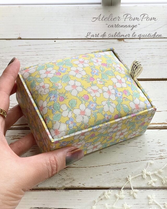 Pom doux petite ＊ リバティ ペイザンヌの小さな布箱（イエロー）