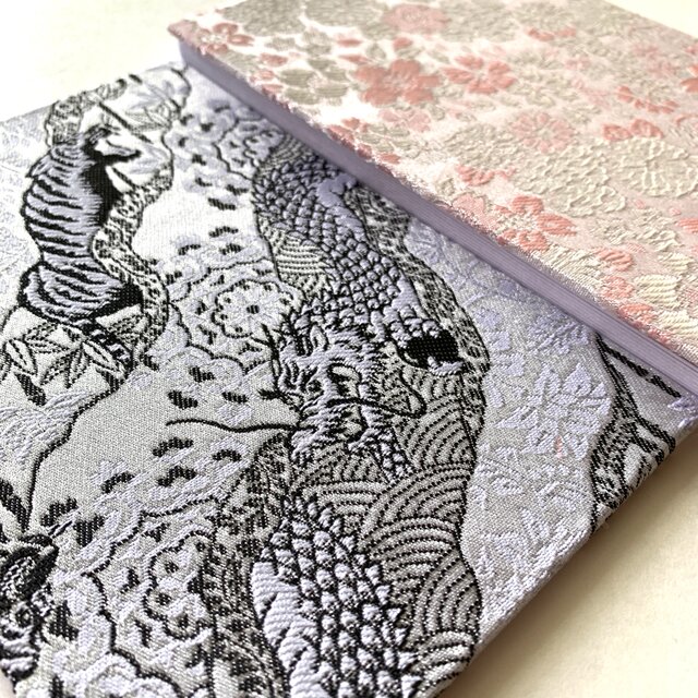 『龍虎久雅』　金襴織物御朱印帳　B6大判サイズ　力　エネルギー　美　普遍性　精神性　知性　感性　蛇腹御朱印帳　桐生織物