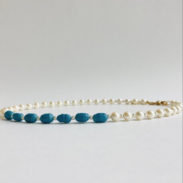 貝パールとガラスバロックビーズのネックレス/約39cm+5cm/クリームxターコイズブルー/G/日本製