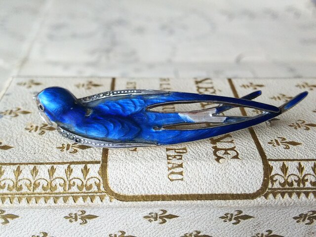 【たいへん希少美品☆彡】 アンティークブローチ ペーストガラス フランス 英国 Victorian ペーストストーンのラウンド型/アンティークブローチ