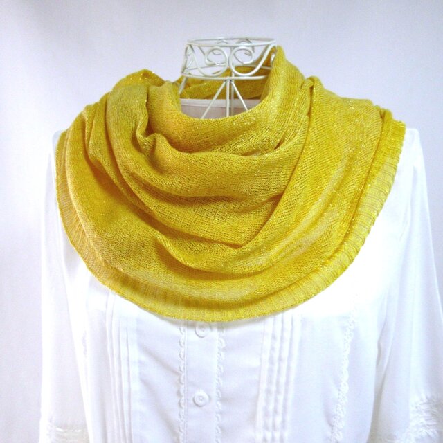 草木染め・エンジュ染め・柔らかなシルクニット・金ラメ・大判ロングストール