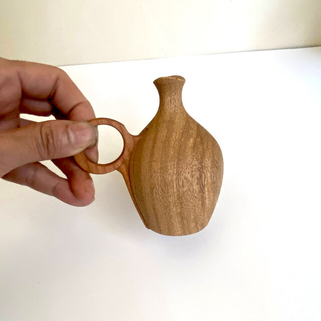 茶色の存在感ある壺(一輪挿し) 茶色の存在感ある壺(一輪挿し) 茶色の存在感ある壺(一輪挿し) 茶色の