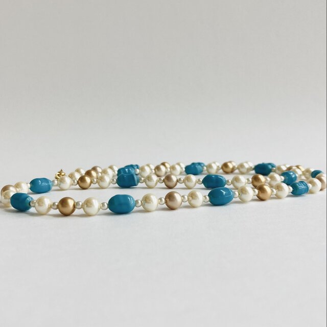 ガラスパールとガラスバロックビーズのマチネーネックレス/約60cm/クリームxターコイズブルー/G/日本製