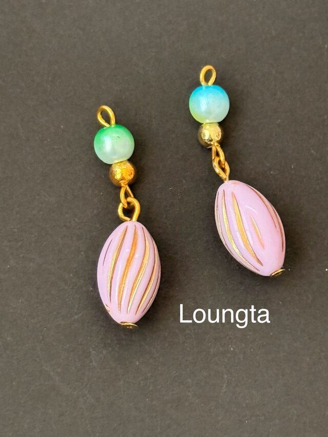 グラデーションパールグリーンとピンクのプチプラピアス 春ピアス 夏ピアス 樹脂ピアス