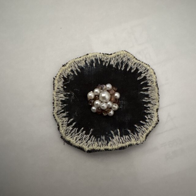 ＊ ＊☆ハンドメイドミナペルホネン⚮̈ jelly flower♡パールブローチ