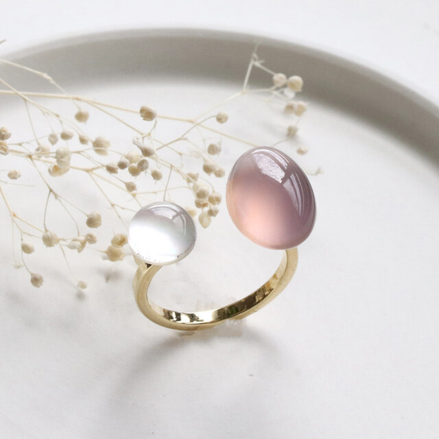 天然石2粒＊ピンクパープルカルセドニー×ホワイトシェル＋クリスタル　 フォークリング　--Two stones--