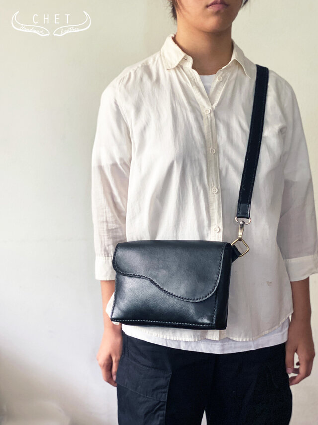 ダーリッチ ブロックレザーショルダーバッグ ブラック Darich ダーリッチ ブロックレザーショルダーバッグ BLK