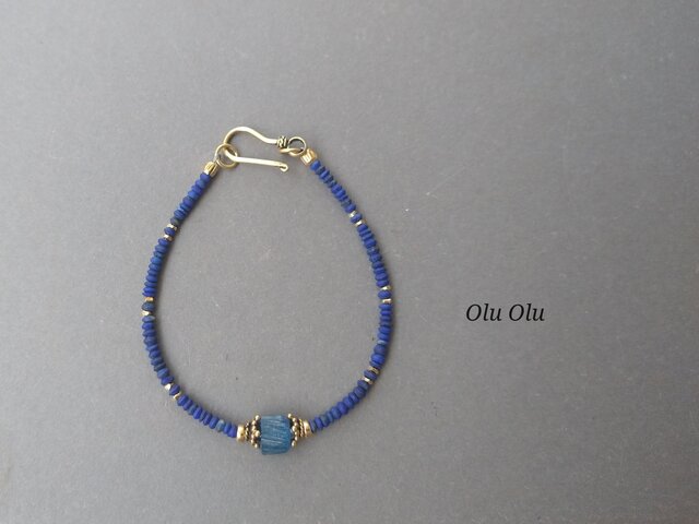 ローマングラス×ラピスラズリのブレスレット | iichi 日々の暮らしを