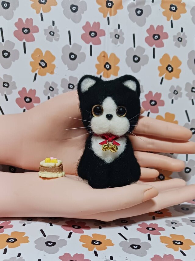 羊毛フェルト　猫ちゃん 羊毛フェルト 壁掛け猫ちゃんの通販 by FumoFumo｜ラクマ