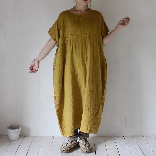 手紡ぎステッチワンピース｜柑子色（こうじいろ）