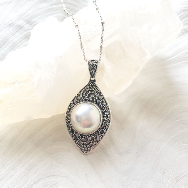 ペンダントヘッド 　流浪の月〈Wandering Moon〉★ヒーリングシリーズのコピー