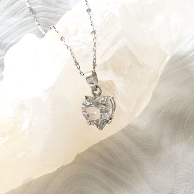 ビンテージ！カーハート！ハート型 ペンダント ネックレス（トップのみ） ペンダントトップ 透明なハート〈Transparent Heart〉☆ヒーリング