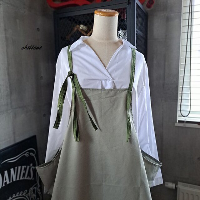 【背中がかわいい】エプロンドレス：ライムグレー×モスグリーン【0895】