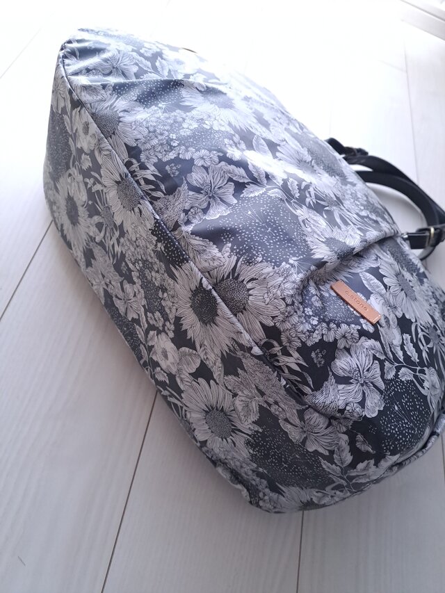 受注製作♪ タック入り通勤バッグ ハンドメイド リバティ スイム