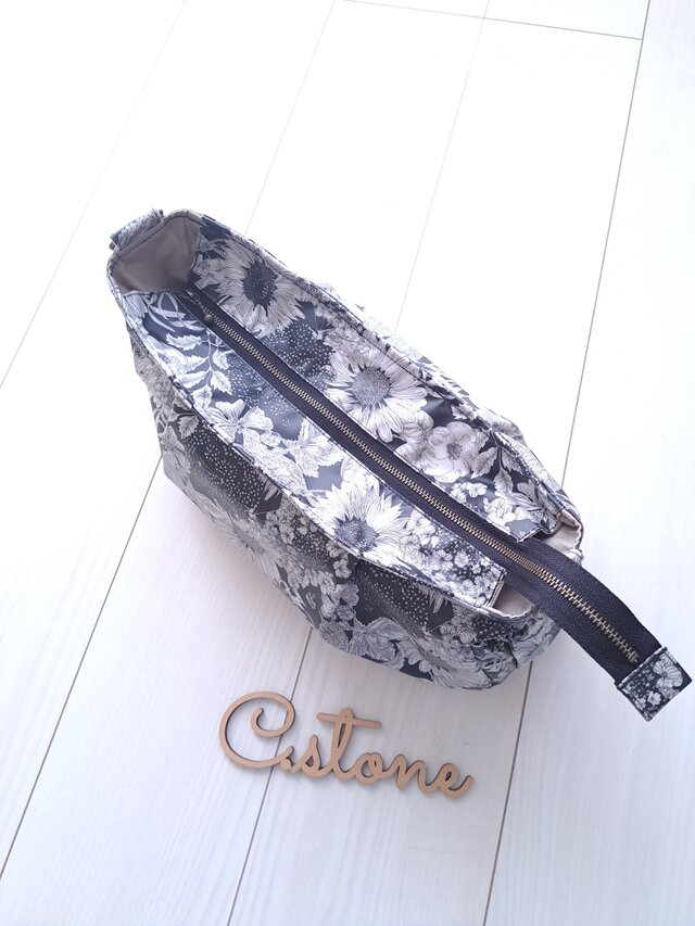 受注製作♪ リバティ ラミネート スイムダンクレア 黒横長ワンハンドル