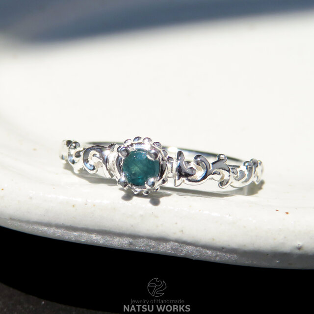 グランディディエライト リング / Gem and Botanical Grandidierite Ring