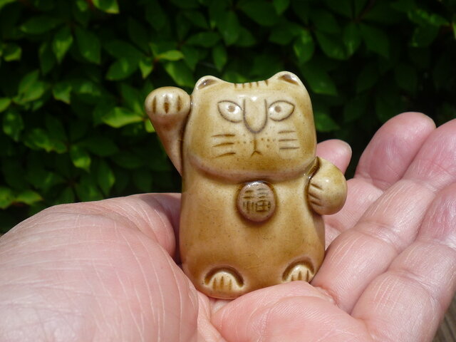 招き猫 4 | iichi 日々の暮らしを心地よくするハンドメイドや