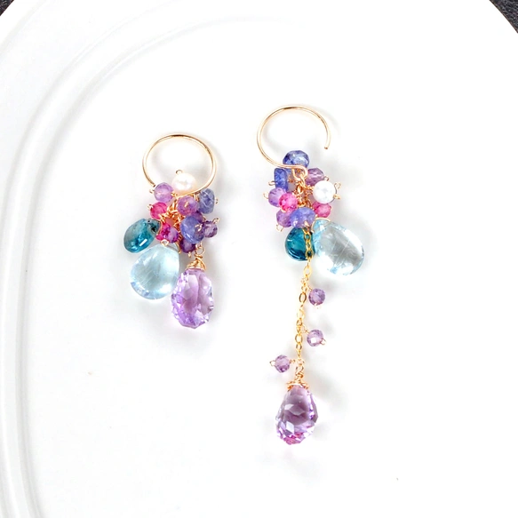 14kgf/紫陽花綴り・ ピンクアメジストxアクアマリン　アシンメトリーピアス