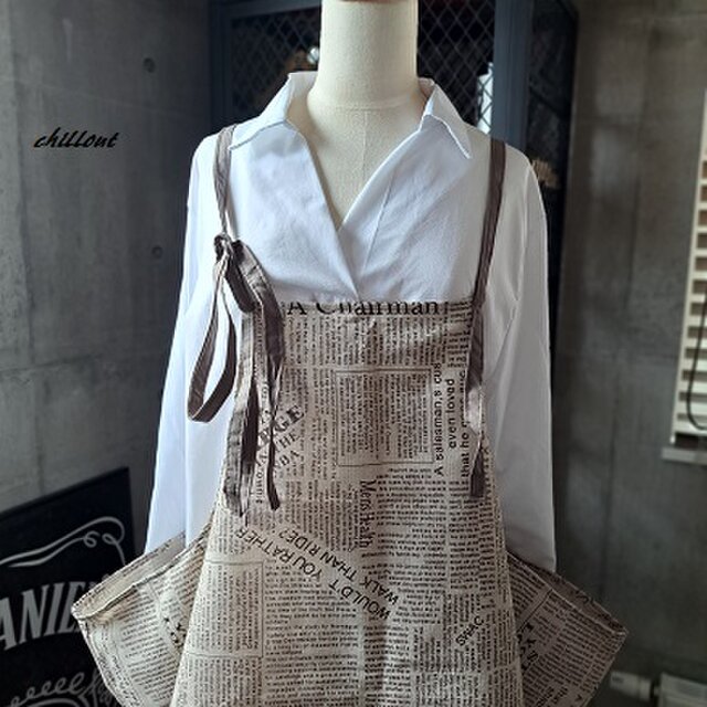 【sale】【背中がかわいい】エプロンドレス：ニュースペーパー：リネン【0743】