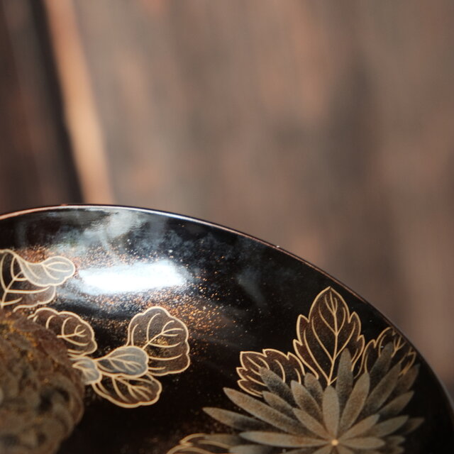 花と蝶々◇極上な蒔絵。時代物 漆芸蒔絵蓋付椀 漆器 骨董・antiques