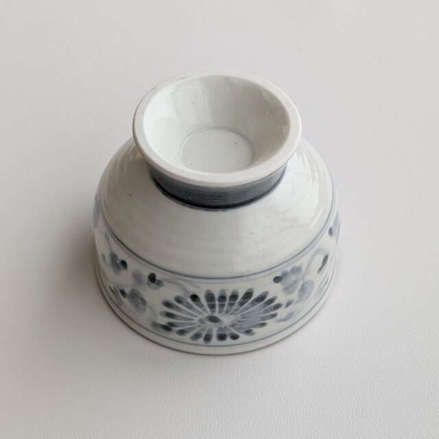 廻り菊高台小鉢 | iichi 日々の暮らしを心地よくするハンドメイドや