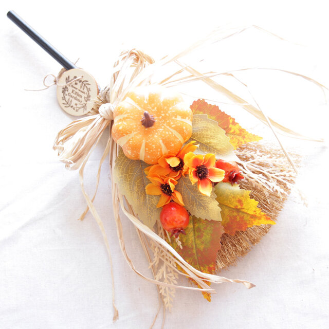 かぼちゃ付きスワッグと魔女ハットの壁飾り セット販売 | iichi 日々の