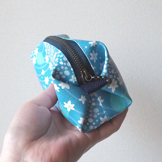 ハンドメイド　エピ柄　合皮　ポーチ 0bedd1dc550ea2c0998ddf531b49e2