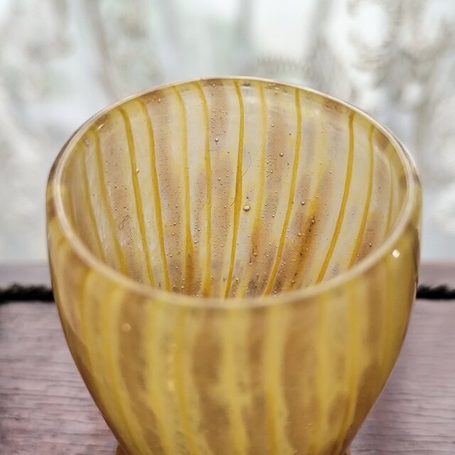 アンティーク　アールデコ アールデコの影響 重厚感ある雰囲気 イギリスアンティーク家具