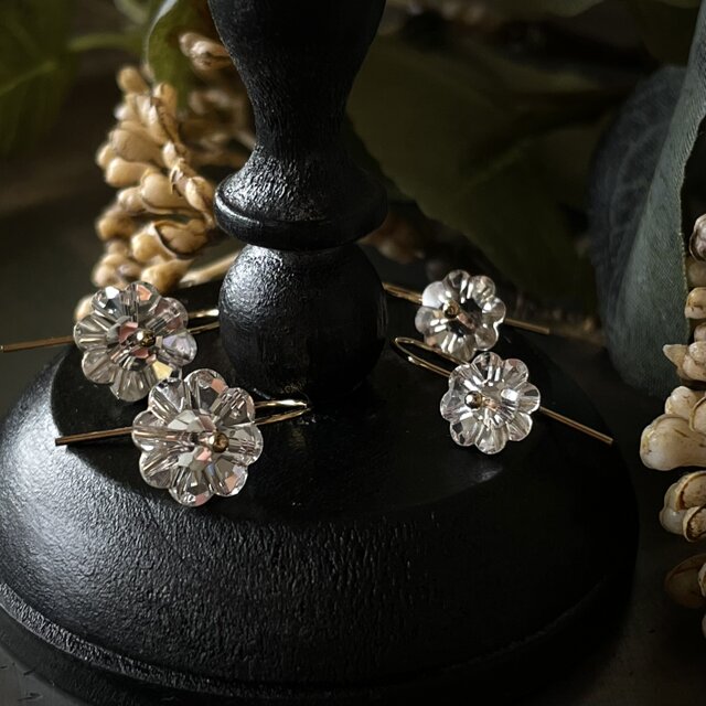 デイジー 花ピアス 透明クリスタル フラワーピアス 14kgf(8mm / 10mm デイジー 花ピアス 透明クリスタル フラワーピアス 14kgf(8mm / 10mm