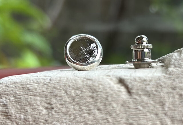 ムオニオナルスタ隕石（メテオライト）シルバータイタック・ピンズ