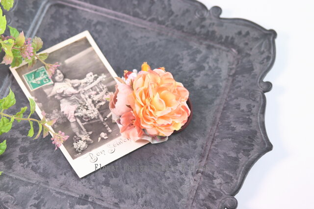 オレンジの薔薇とヒペリカムのヘアゴム ヘアゴム 髪飾り オレンジ バラ