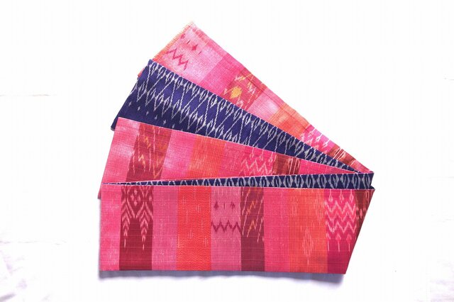 裂き織り　半幅帯　未使用美品 ピンク系裂き織りと紺地タイシルクの半幅帯 HAN1625 | iichi