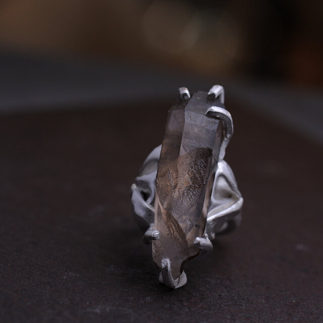 スモーキークォーツ原石のリング