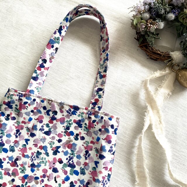 レド【プロフを一読下さい】様　ハンドメイド　リバティ　バッグ　オーダーページ レド【プロフを一読下さい】様 ハンドメイド リバティ バッグ