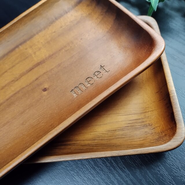 木製トレイ アカシア 名入れ 文字入れ キャッシュトレイ 小物置き 彫刻