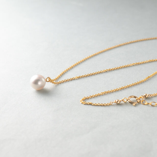 何かと重宝する高品質アコヤ真珠のシンプルひとつぶネックレス＜アジャスター付＞