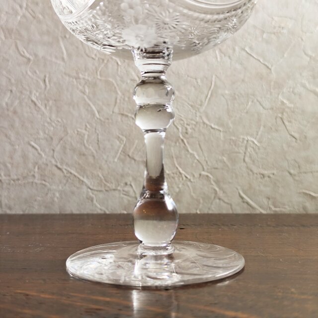 アンティーク ヴィンテージ TUDOR CRYSTAL 上品なシャンパングラス 高