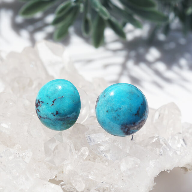 大粒★中国湖北省産極上ターコイズのピアス・E可能・サージカルステンレス　～濃浅葱（こいあさぎ）