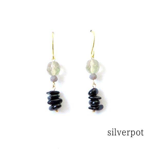 G57【天然石　ブラックトルマリン】くすみカラーと合わせてかっこいいピアス（パーツ変更可能）