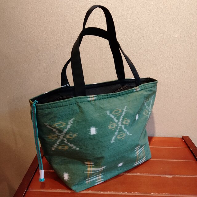 着物　トート型手さげバッグ（小）ファスナー付き